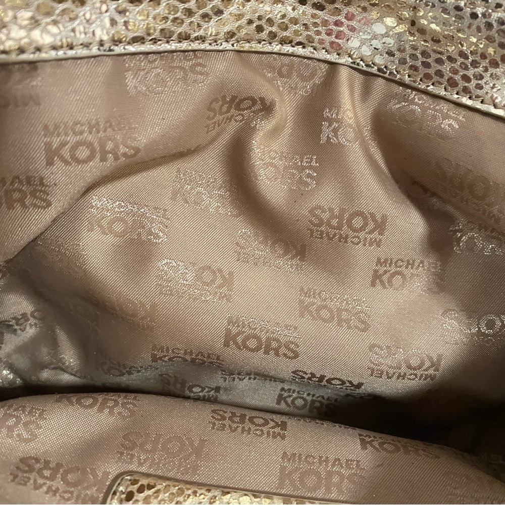 Michael Kors Shiny Metallic Gold Shoulder Bag Purse Excellent Condition - Picture 9 of 10